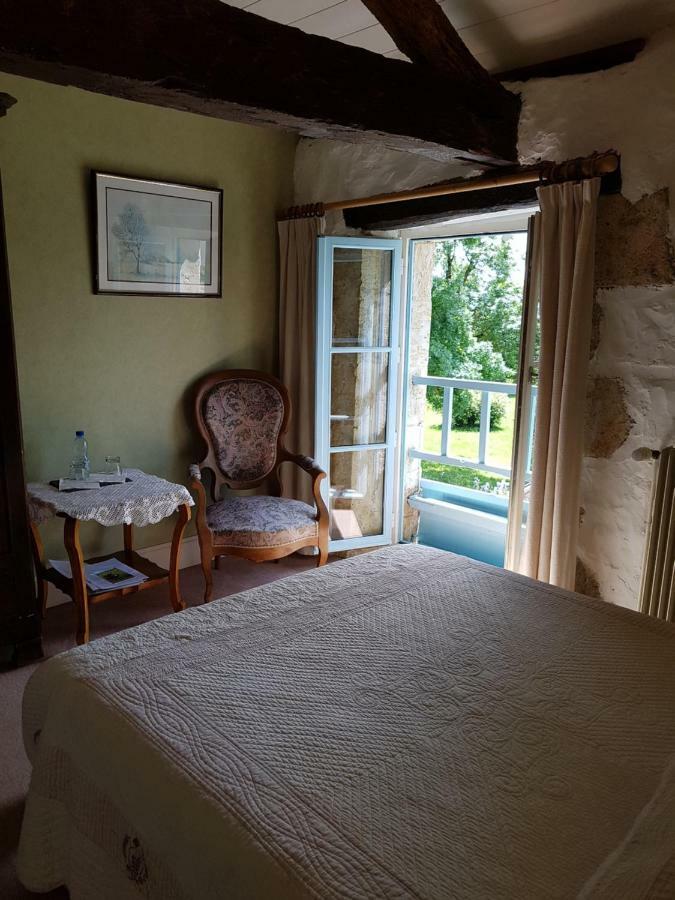Hotel Domaine De Sonnard Castéra-Verduzan Esterno foto